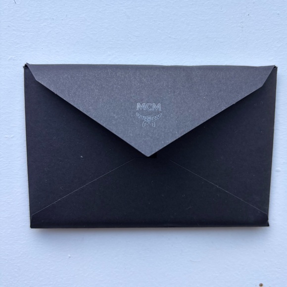 MCM Reversible Liz Shopper in Visetos Medium - Picture 11 of 12